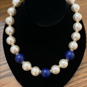 Vintage Signed 1980s NAPIER Costume Pearl And Blue Collar Necklace.